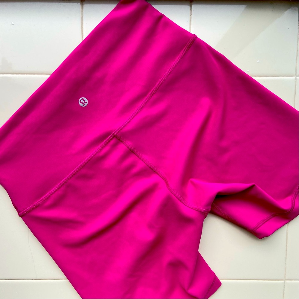 Lululemon Wunder Train High-Rise Short 8" Hot Pink Size 8 DISCOUNTED SHIPPING